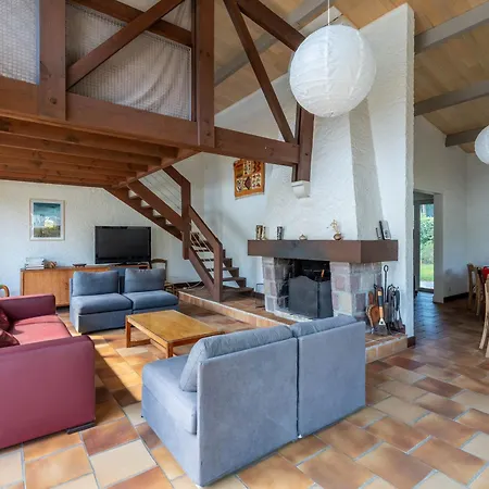 Villa Maison Familiale 5 Pour 14 Pers, Vue A - Fr-1-319-605