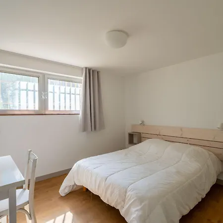 Maison Familiale 5 Pour 14 Pers, Vue A - Fr-1-319-605 *